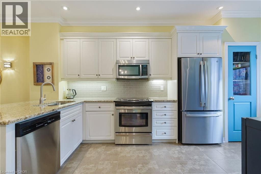 337 Beach Boulevard Unit# 46, Hamilton, Ontario  L8H 6W4 - Photo 3 - 40793835