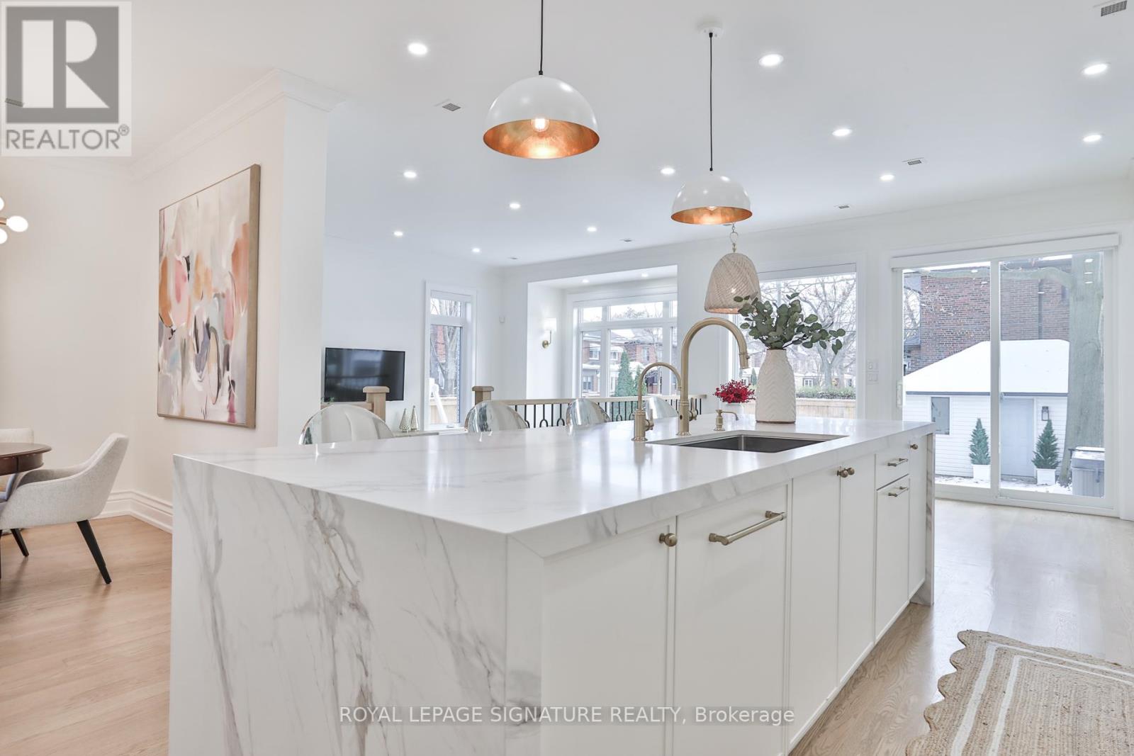 28 Belle Ayre Boulevard, Toronto, Ontario  M4S 1K3 - Photo 11 - C12609782