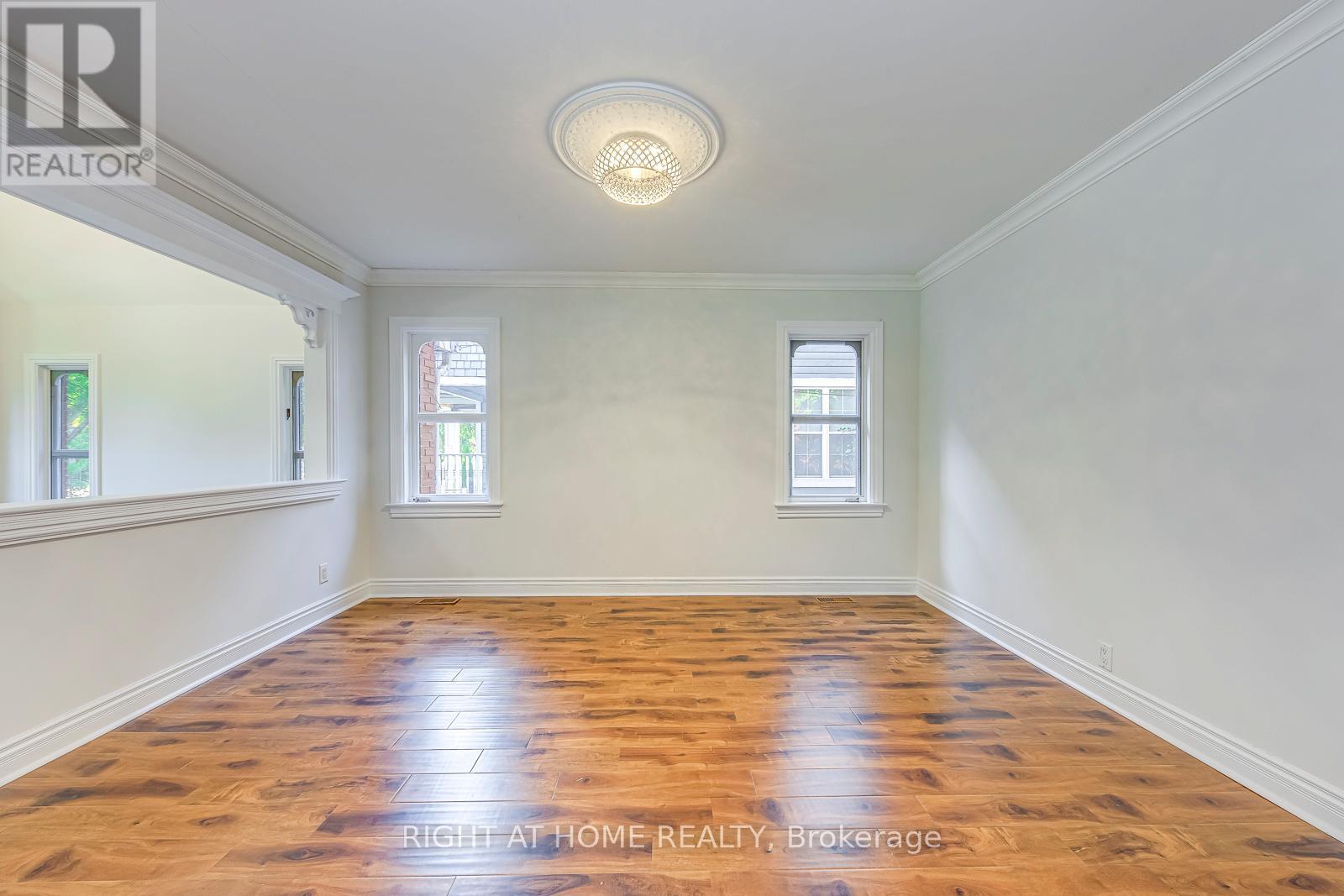 435 Maple Avenue, Oakville, Ontario  L6J 2J2 - Photo 12 - W12484602