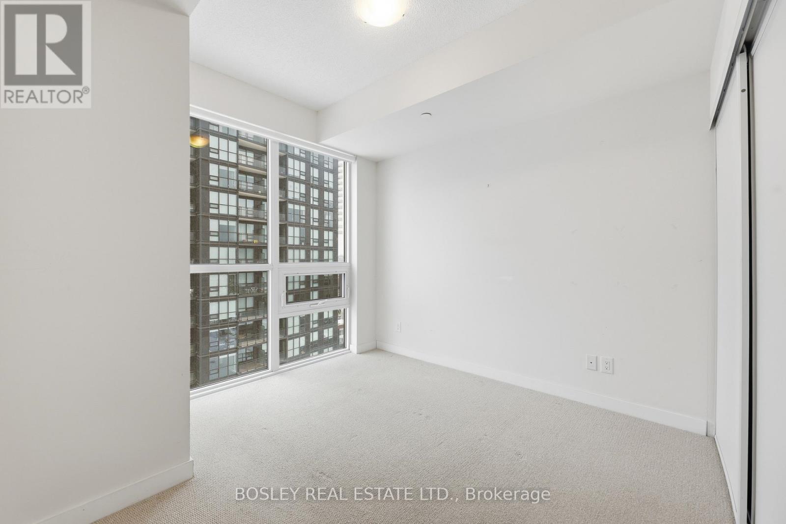 1604 - 4011 Brickstone Mews, Mississauga, Ontario  L5B 0G3 - Photo 11 - W12644032