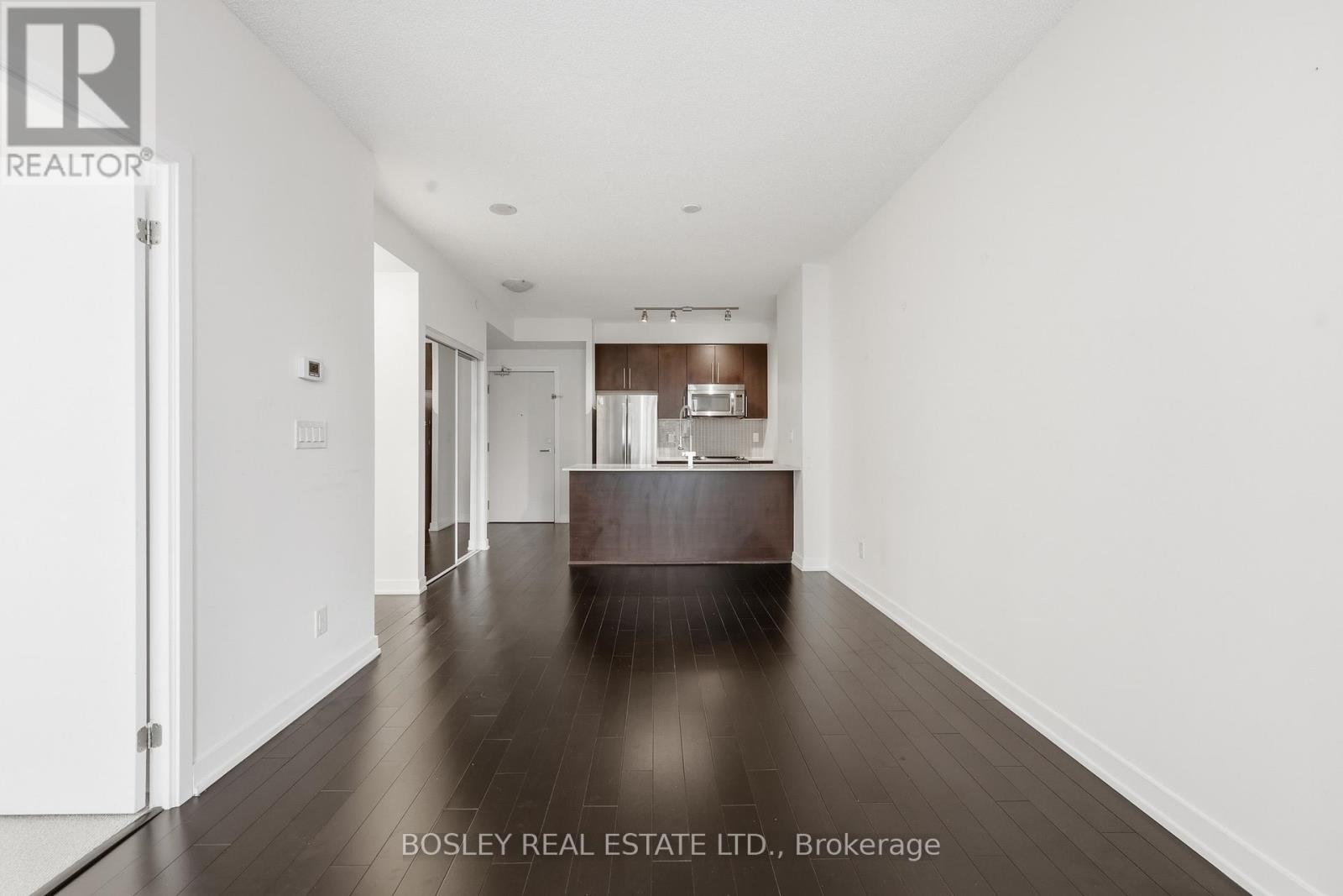 1604 - 4011 Brickstone Mews, Mississauga, Ontario  L5B 0G3 - Photo 7 - W12644032