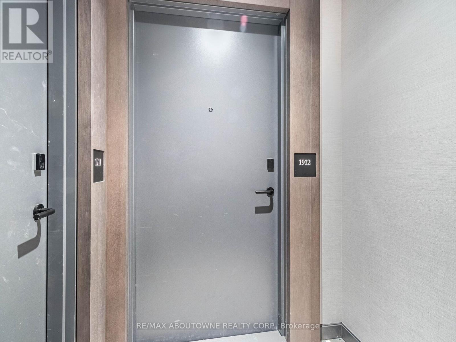 1912 - 10 Graphophone Grove, Toronto, Ontario  M6H 0E5 - Photo 3 - W12644036