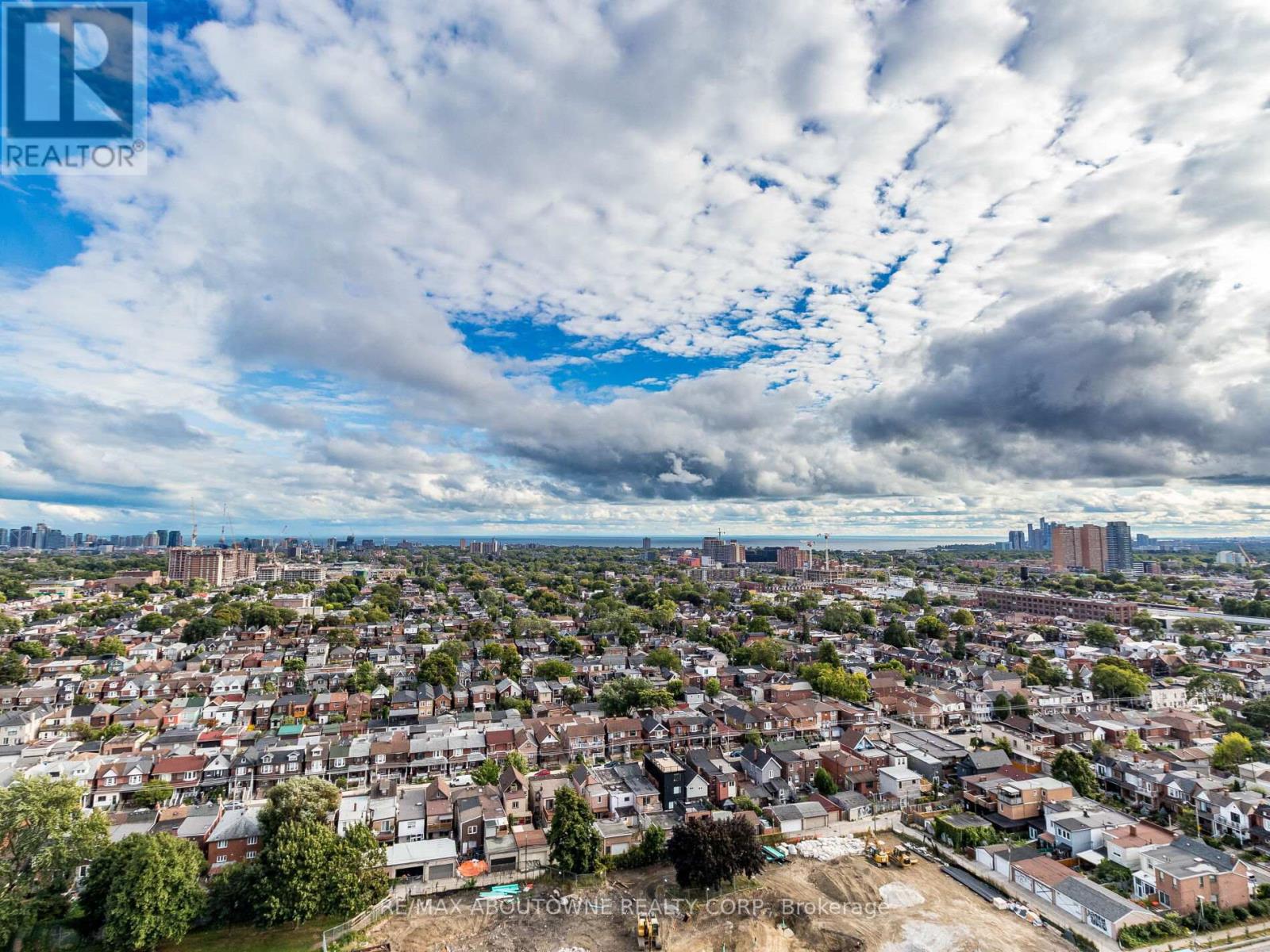 1912 - 10 Graphophone Grove, Toronto, Ontario  M6H 0E5 - Photo 31 - W12644036