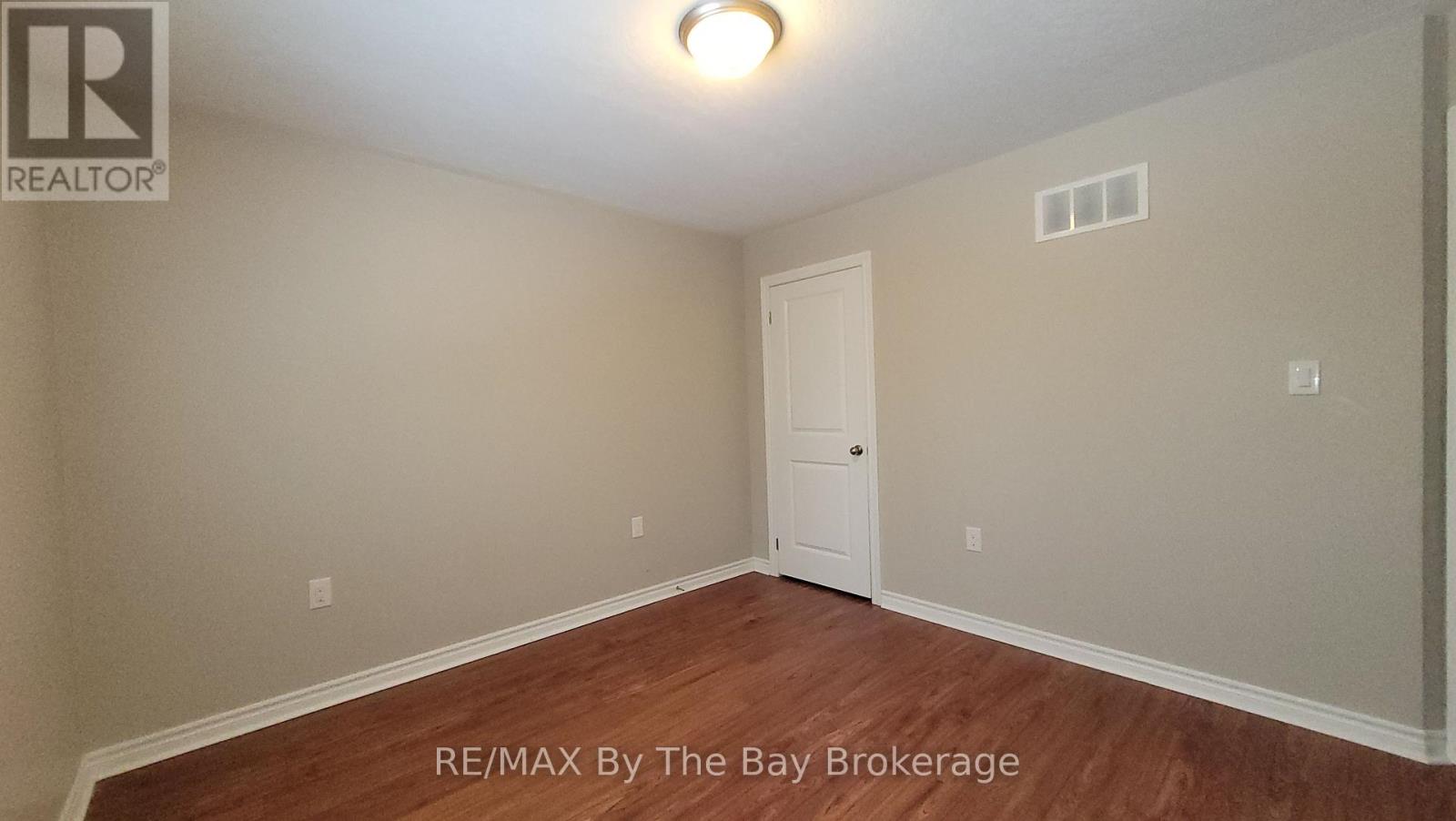 42 Tona Trail, Wasaga Beach, Ontario  L9Z 0A5 - Photo 21 - S12644094