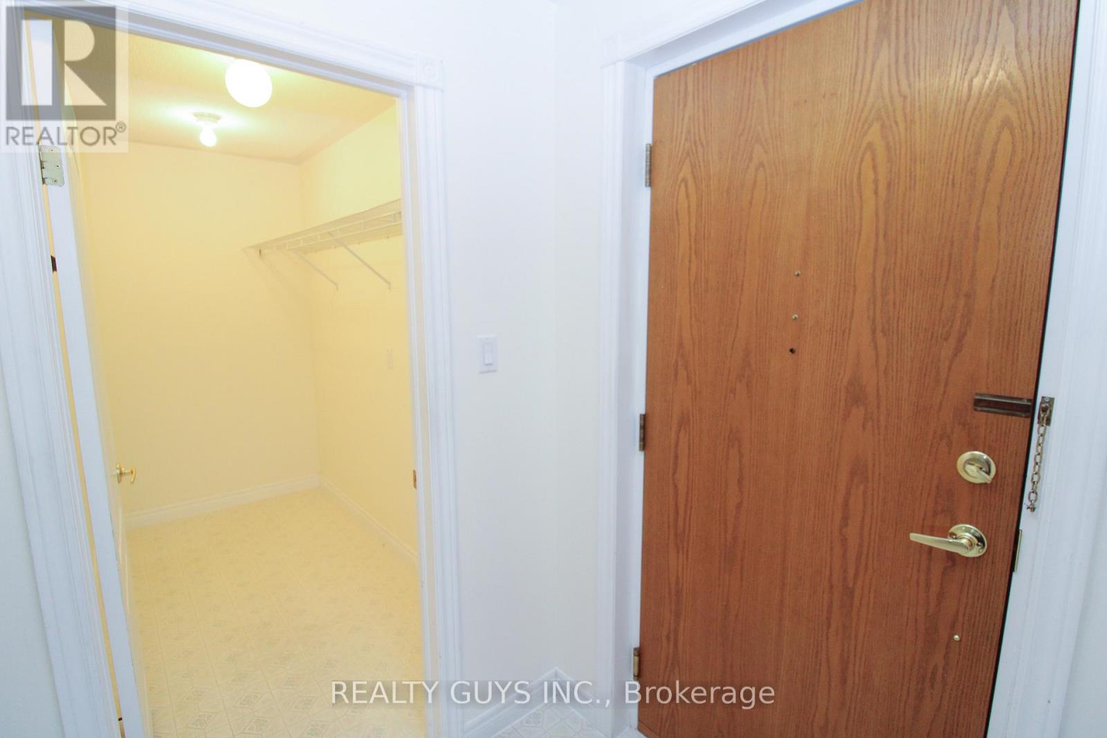 693 Whitaker Street, Peterborough, Ontario  K9H 7K3 - Photo 18 - X12644070