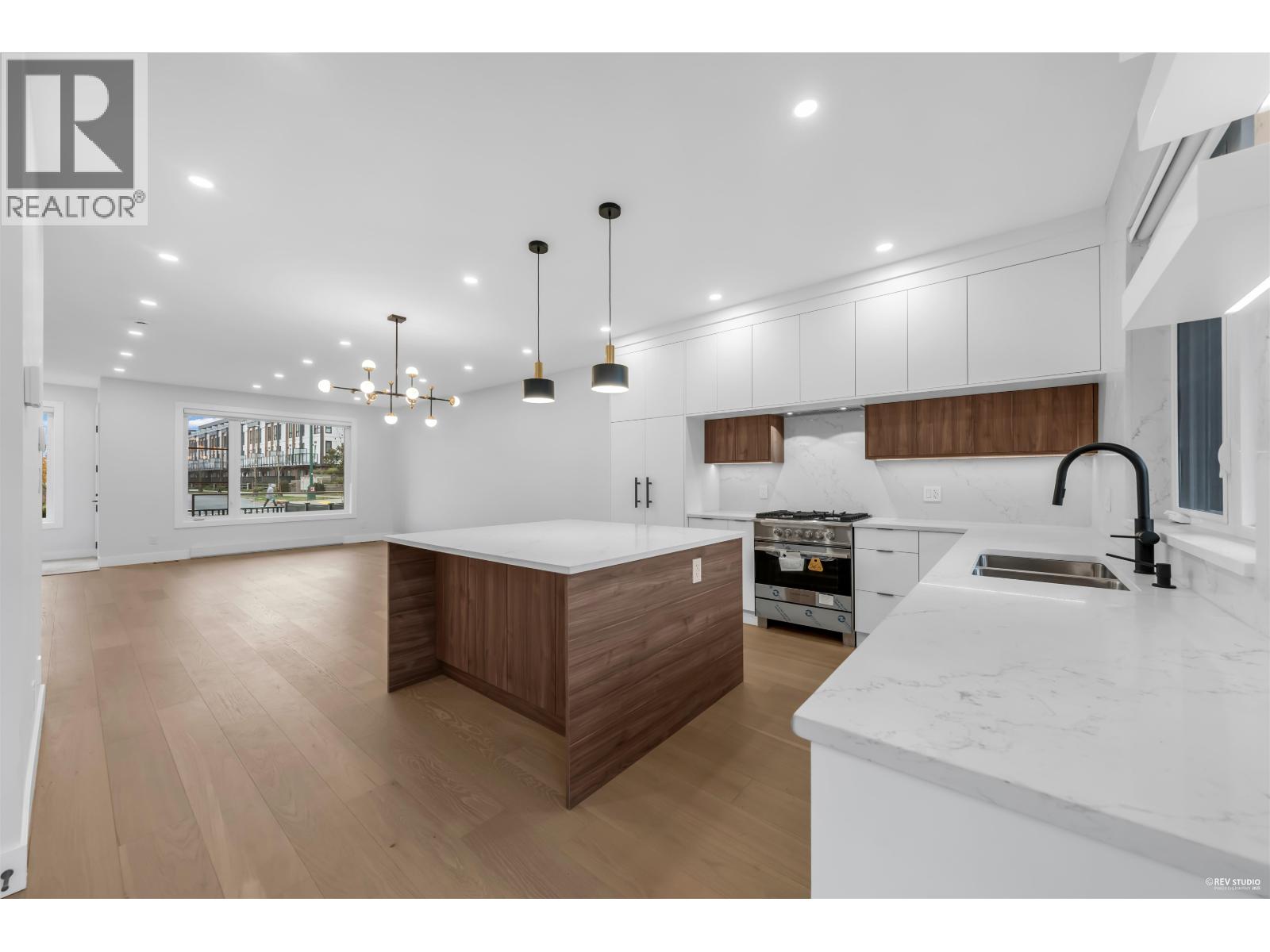 102 706 Smith Avenue, Coquitlam, British Columbia  V3J 2W7 - Photo 14 - R3072489