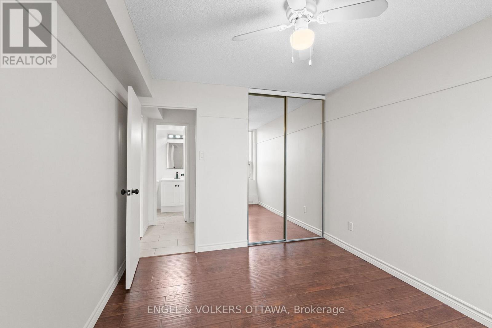 2001 - 665 Bathgate Drive, Ottawa, Ontario  K1K 3Y4 - Photo 20 - X12644064