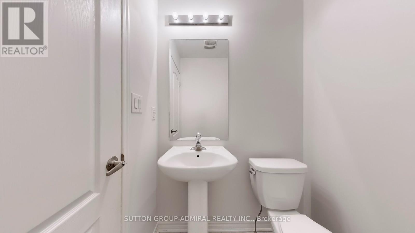 48 High Tide Drive, Wasaga Beach, Ontario  L9Z 2X2 - Photo 7 - S12449275