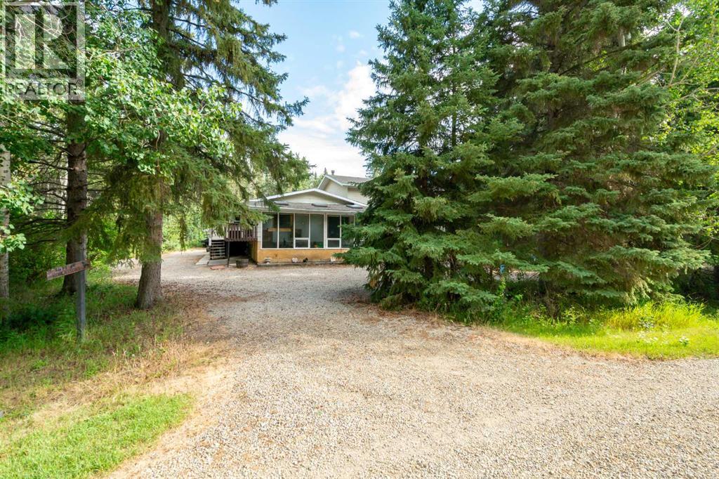 102-4042 Highway 587, Rural Red Deer County, Alberta