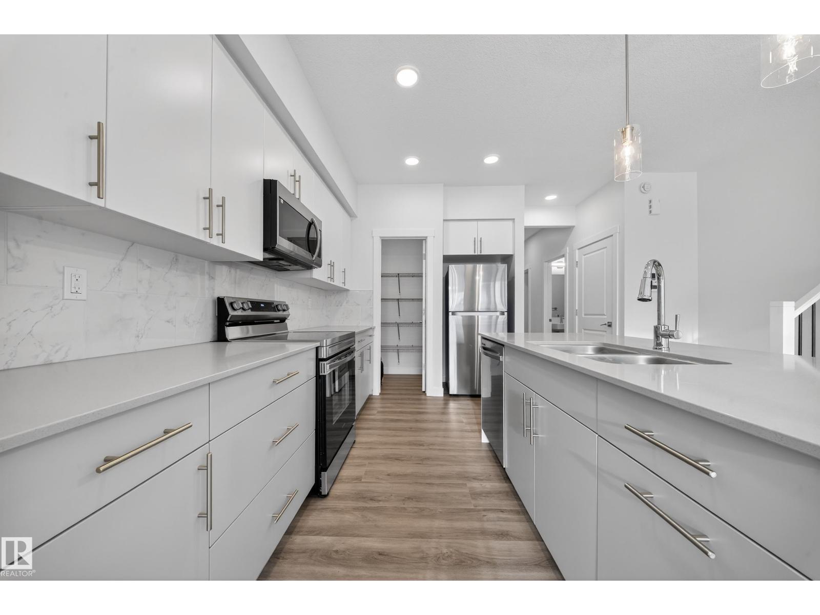 8515 181 Av Nw, Edmonton, Alberta  T5Z 0G6 - Photo 11 - E4468433