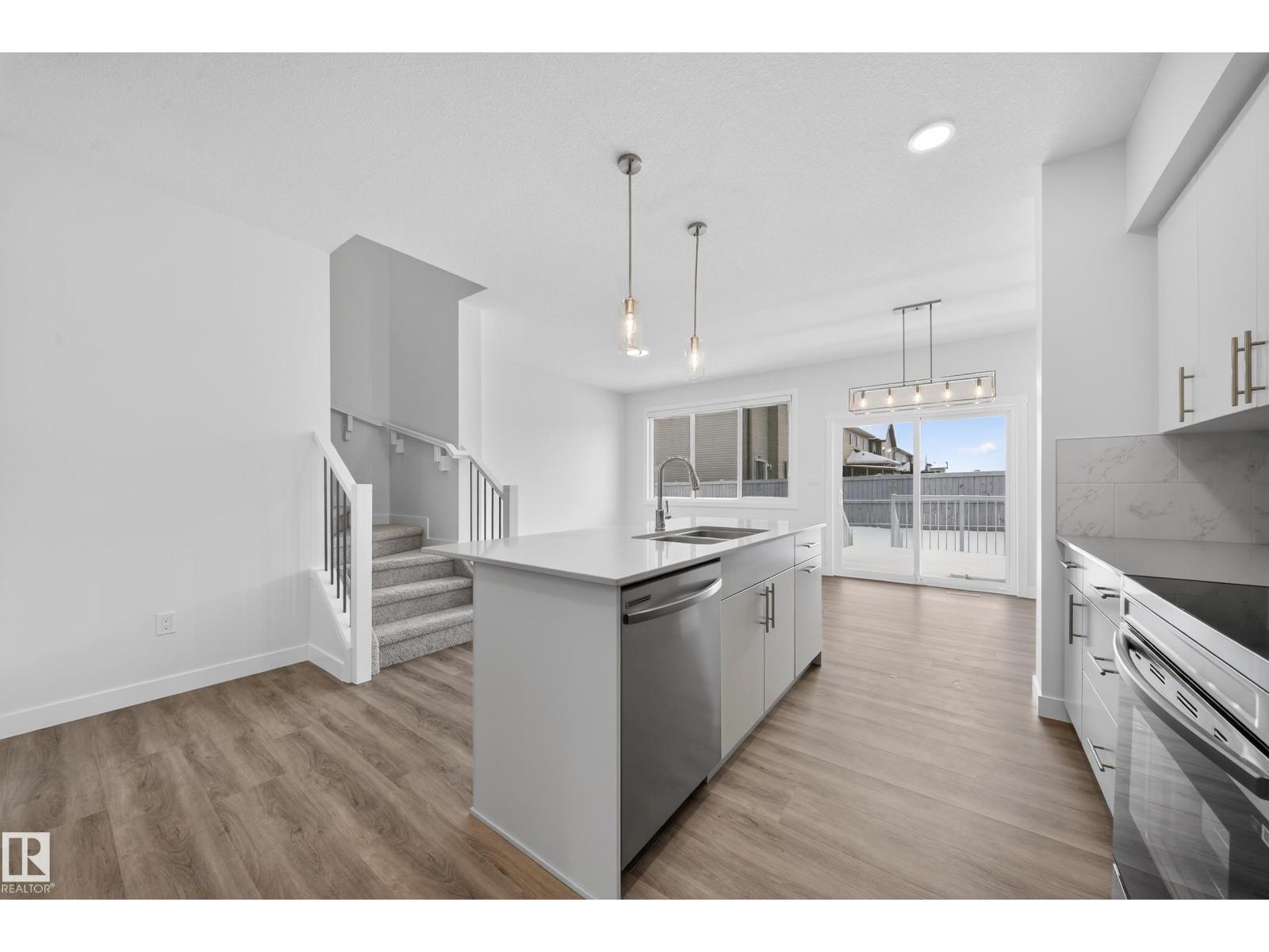 8515 181 Av Nw, Edmonton, Alberta  T5Z 0G6 - Photo 10 - E4468433