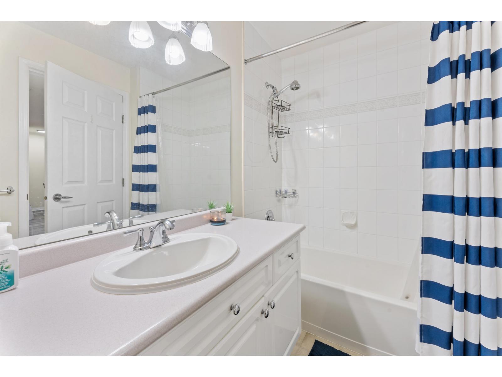 406 12155 75a Avenue, Surrey, British Columbia  V3W 1B9 - Photo 13 - R3073956