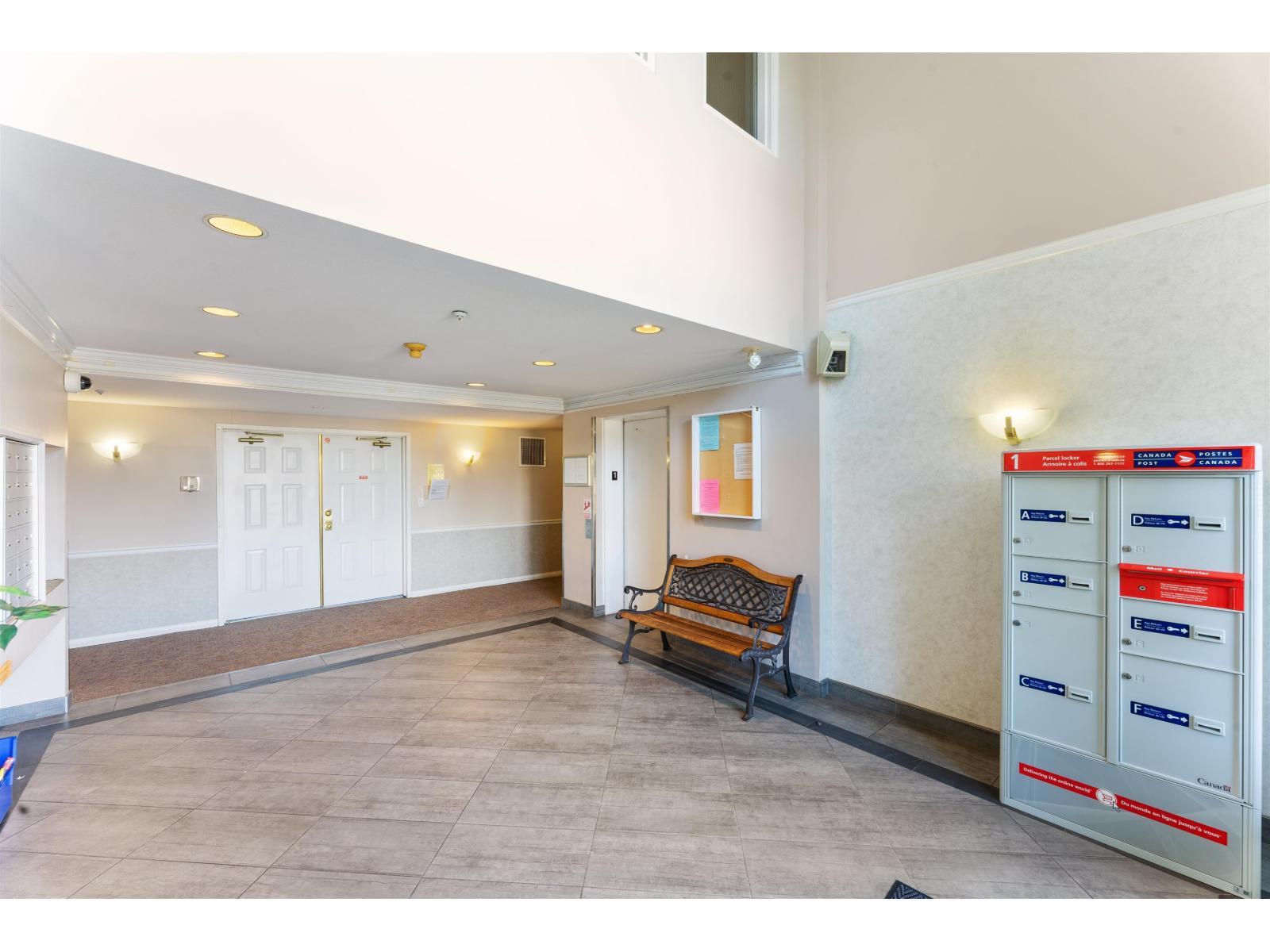 406 12155 75a Avenue, Surrey, British Columbia  V3W 1B9 - Photo 4 - R3073956