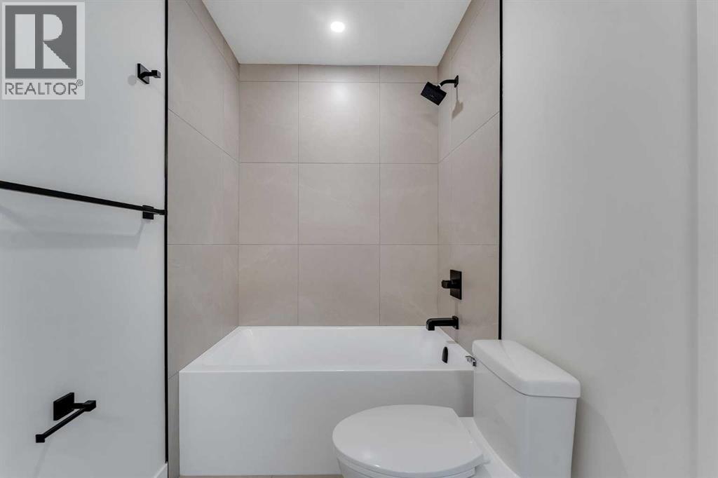 35 North Bridges Glen, Langdon, Alberta  T0J 1X3 - Photo 28 - A2274359