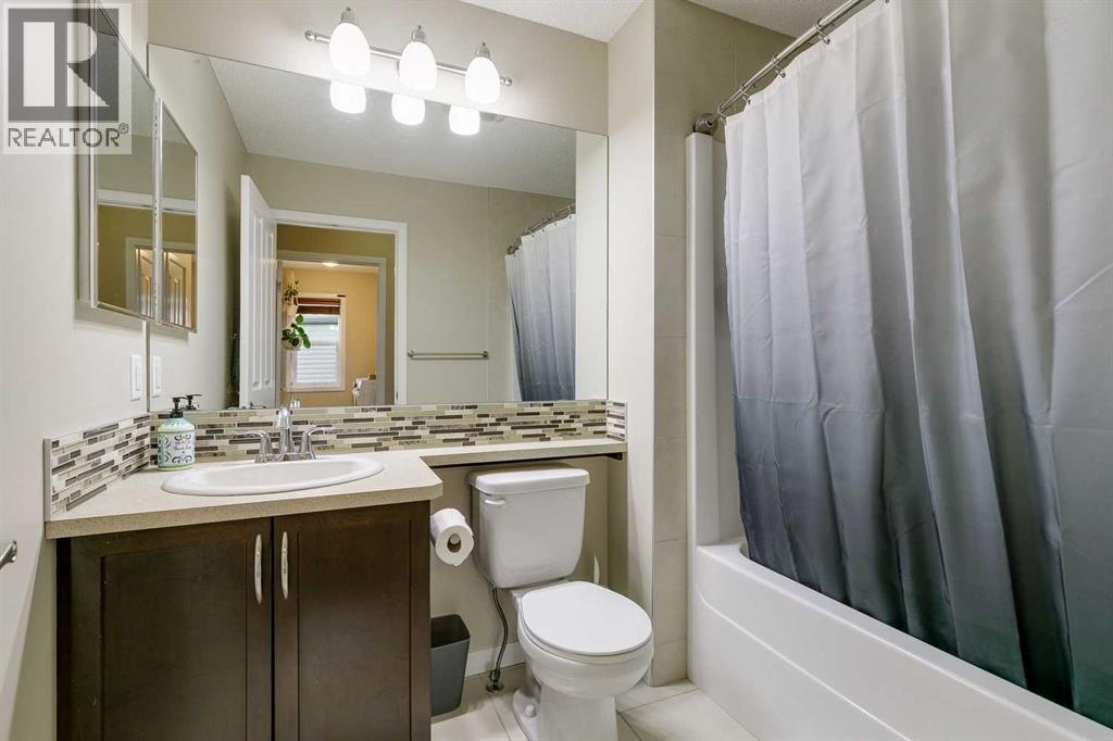 114 Cranford Bay Se, Calgary, Alberta  T2M 2C6 - Photo 25 - A2275409