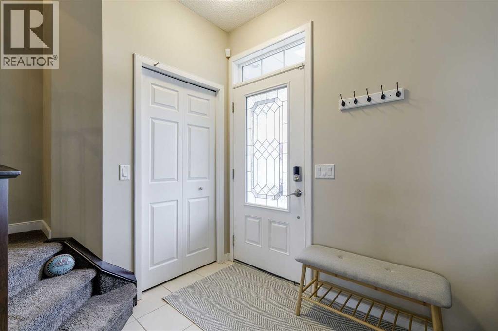 114 Cranford Bay Se, Calgary, Alberta  T2M 2C6 - Photo 4 - A2275409