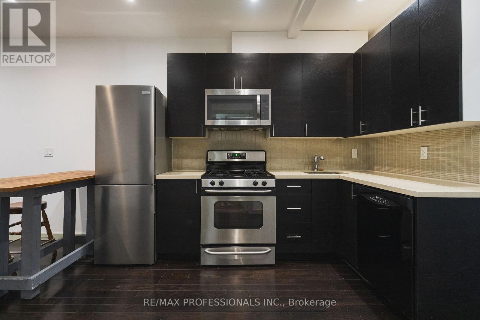 Main - 627 Christie Street, Toronto, Ontario  M6G 3E6 - Photo 2 - C12644082