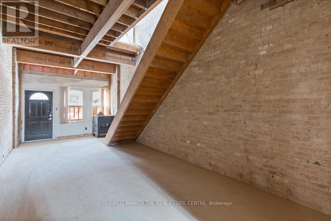 193 Main Street S, Newmarket, Ontario  L3Y 3Y9 - Photo 11 - N12644084