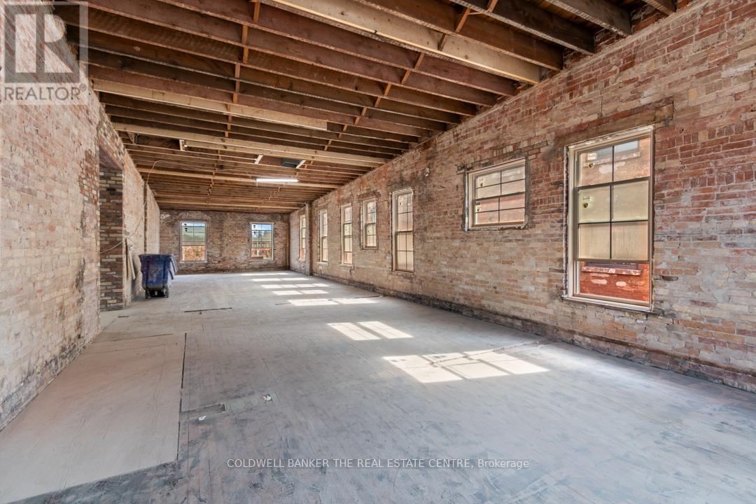 193 Main Street S, Newmarket, Ontario  L3Y 3Y9 - Photo 20 - N12644084