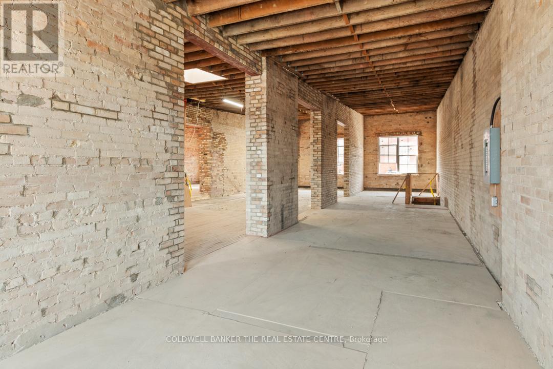 193 Main Street S, Newmarket, Ontario  L3Y 3Y9 - Photo 26 - N12644084