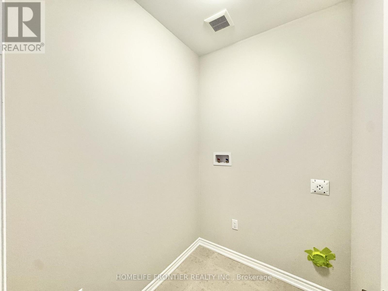 48 Gretzky Avenue, Barrie, Ontario  L9J 0B7 - Photo 21 - S12644096