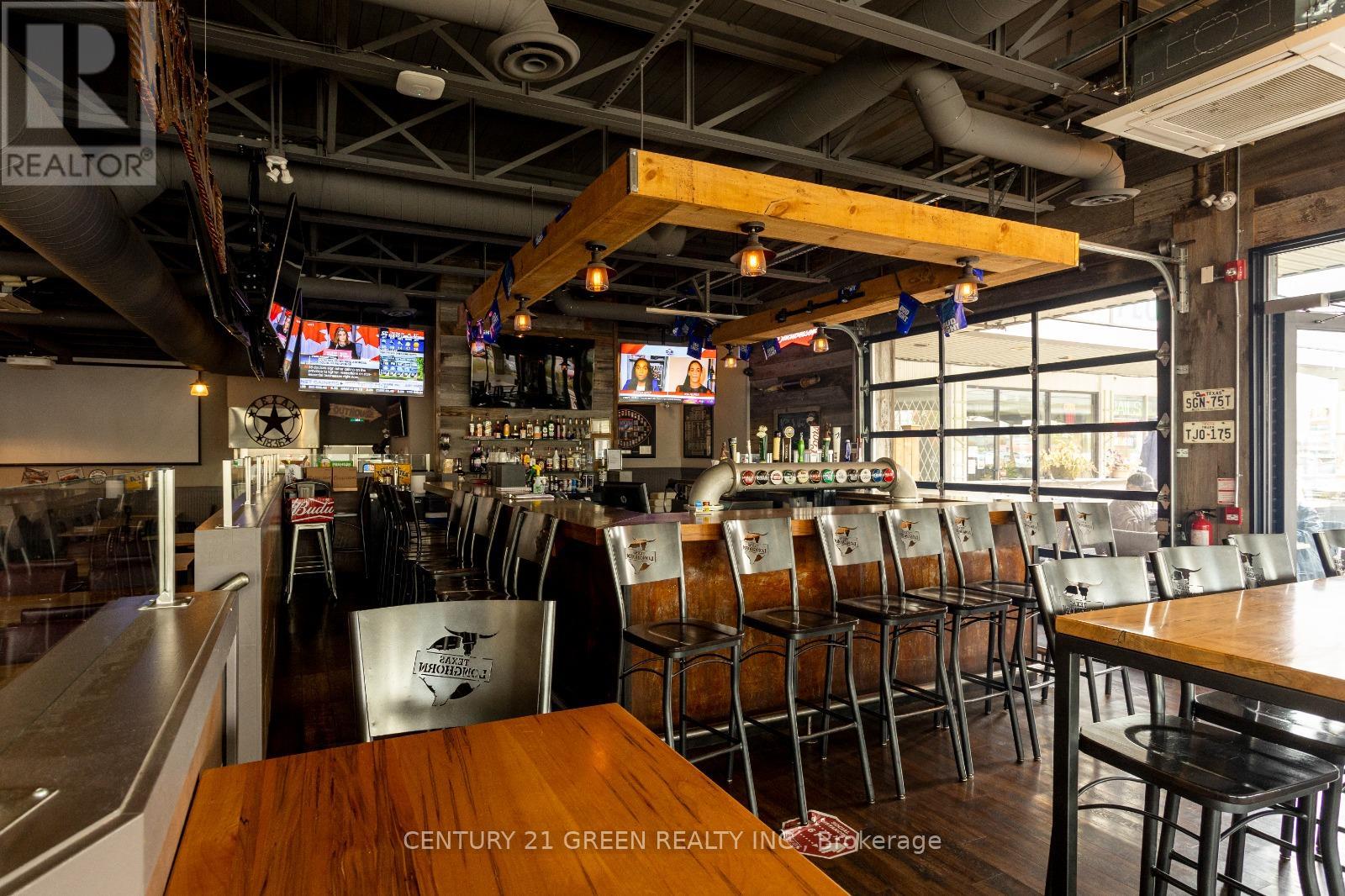 13 - 1077 NORTH SERVICE ROAD, Mississauga, Ontario