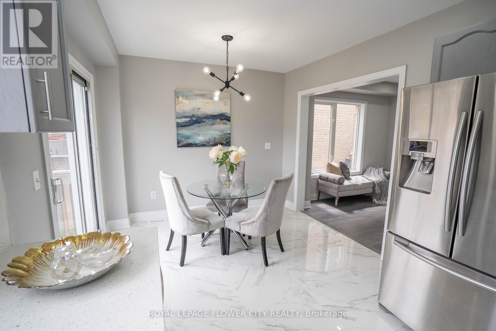 40 Dewridge Court, Brampton, Ontario  L6R 3C2 - Photo 10 - W12644066