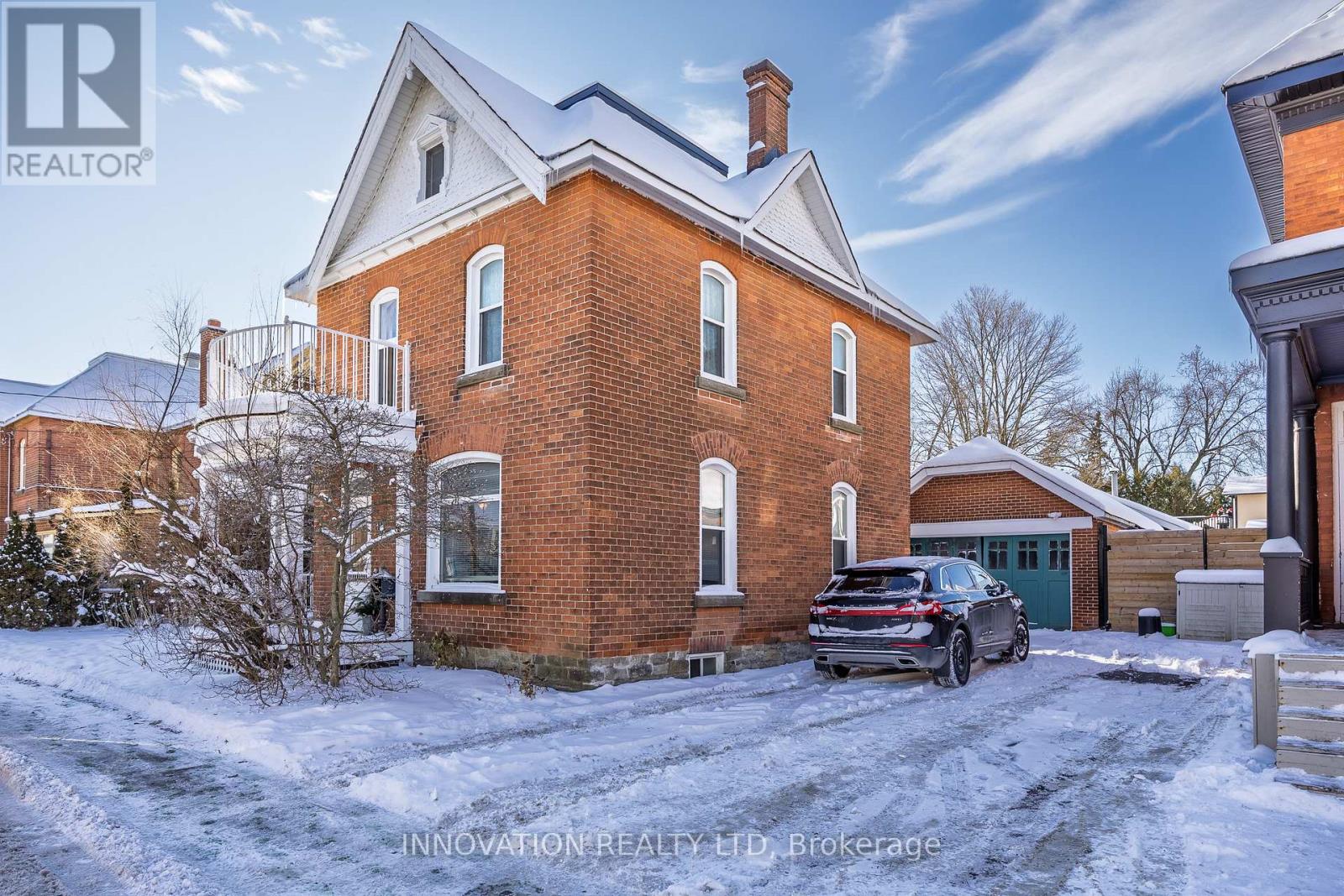 10 Rochester Street, Carleton Place, Ontario  K7C 2R1 - Photo 3 - X12644114