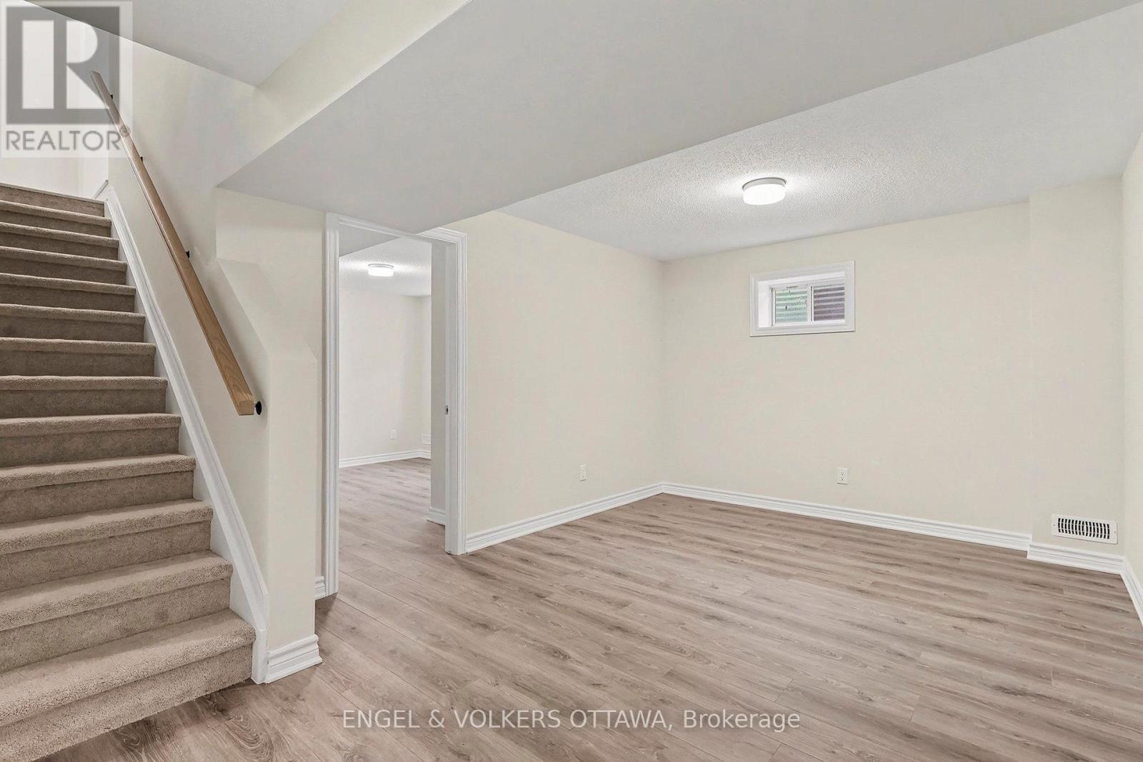 414 Broadcast Avenue, Ottawa, Ontario  K4A 5T5 - Photo 9 - X12644134