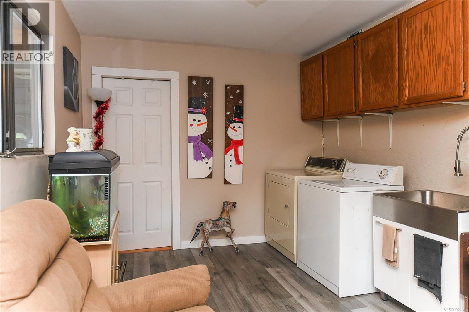 2795 Macaulay Rd, Black Creek, British Columbia  V9J 1B9 - Photo 15 - 1022140