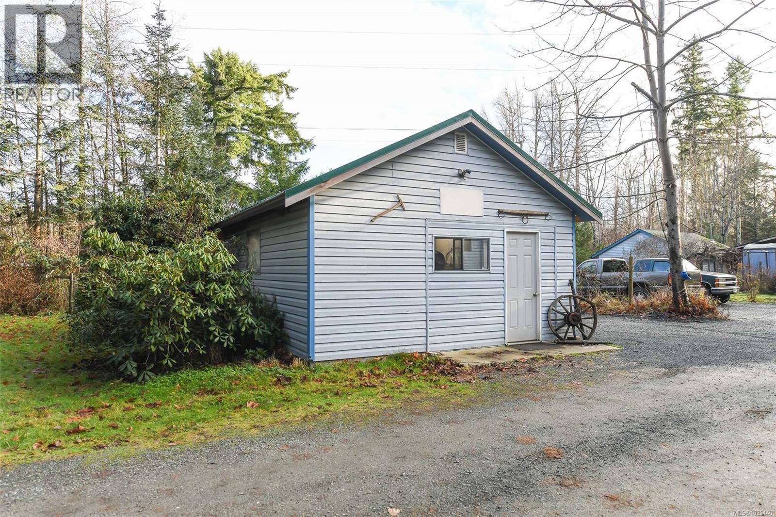 2795 Macaulay Rd, Black Creek, British Columbia  V9J 1B9 - Photo 27 - 1022140