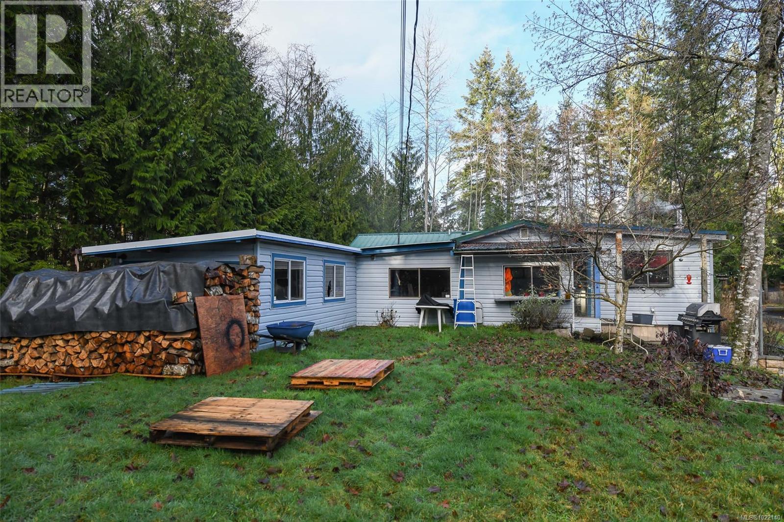 2795 Macaulay Rd, Black Creek, British Columbia  V9J 1B9 - Photo 6 - 1022140