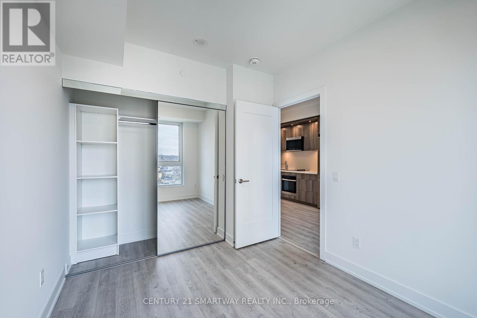 1111 - 60 Central Park Roadway, Toronto, Ontario  M9A 0E6 - Photo 18 - W12644124