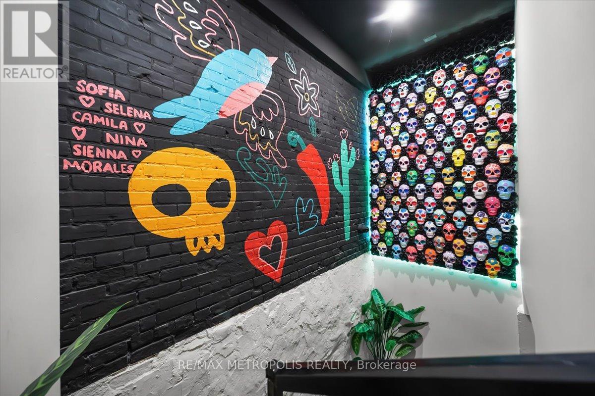 1226 King Street W, Toronto, Ontario  M6K 1G4 - Photo 17 - W12644132