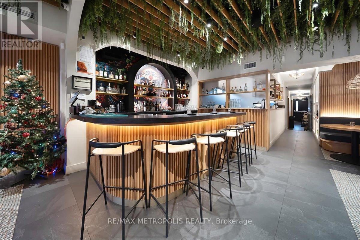 1226 King Street W, Toronto, Ontario  M6K 1G4 - Photo 5 - W12644132