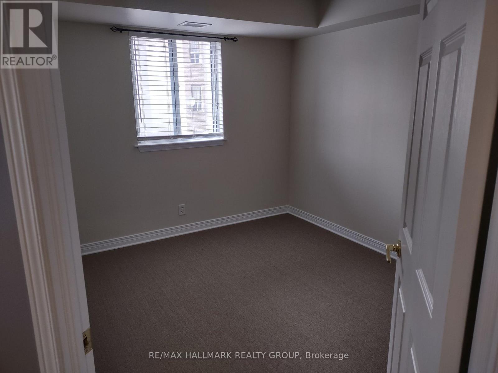 313 - 429 Somerset Street W, Ottawa, Ontario  K2P 2P5 - Photo 14 - X12644168