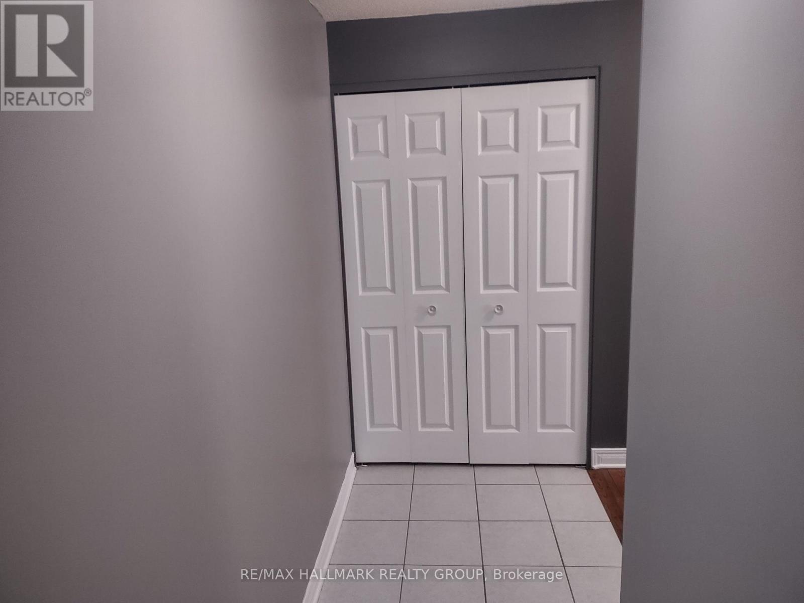 313 - 429 Somerset Street W, Ottawa, Ontario  K2P 2P5 - Photo 4 - X12644168