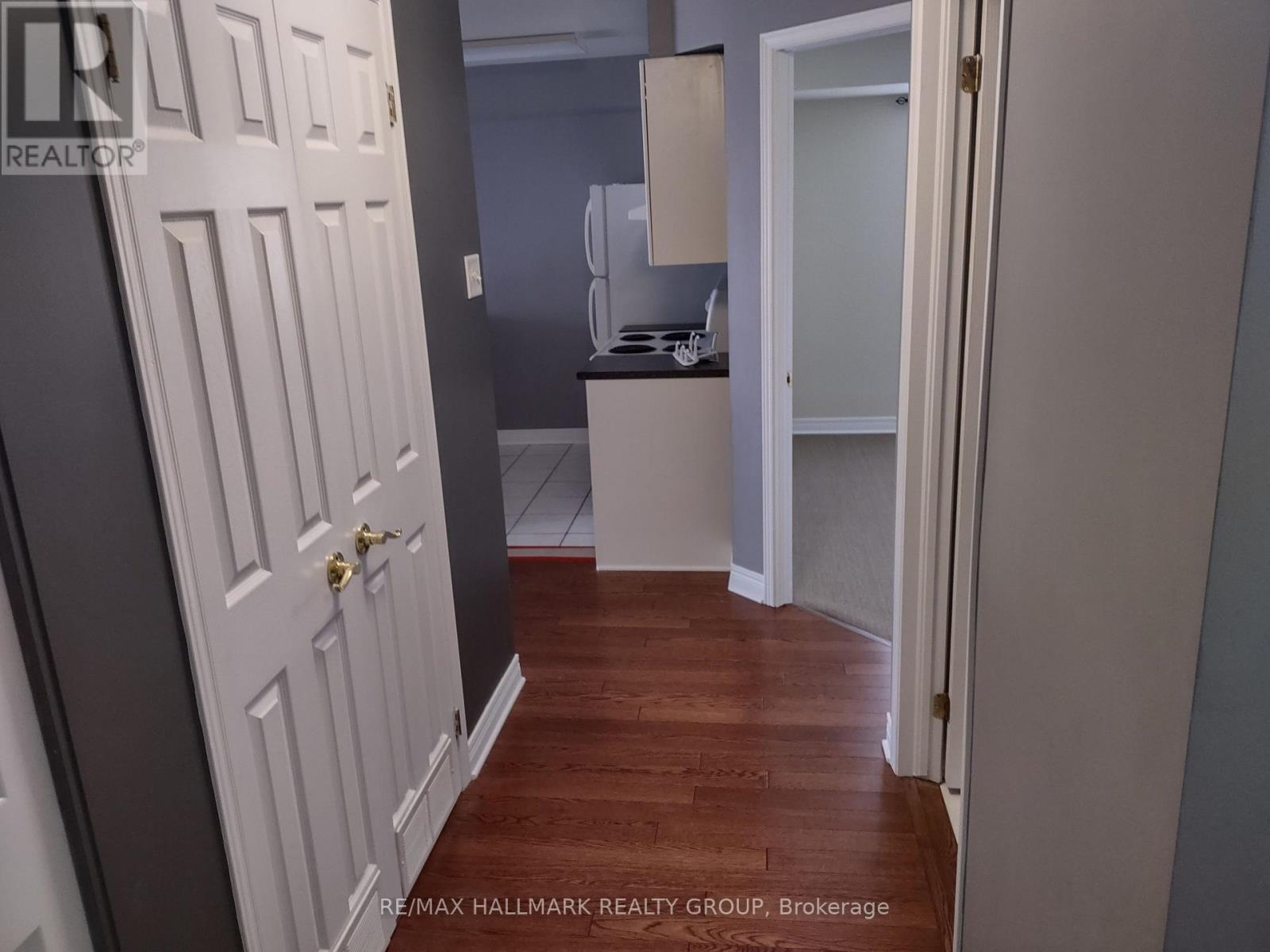 313 - 429 Somerset Street W, Ottawa, Ontario  K2P 2P5 - Photo 5 - X12644168