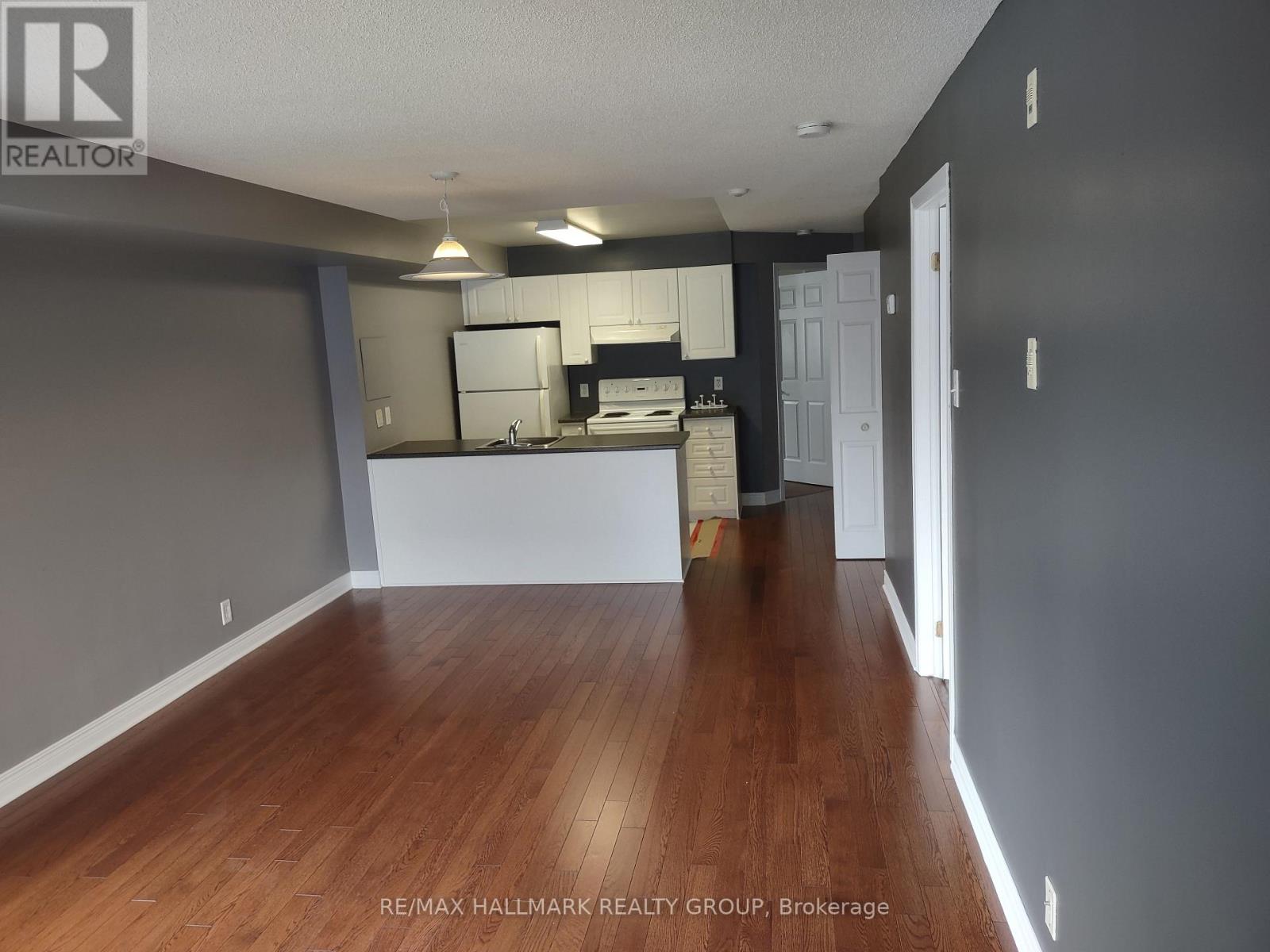 313 - 429 Somerset Street W, Ottawa, Ontario  K2P 2P5 - Photo 7 - X12644168