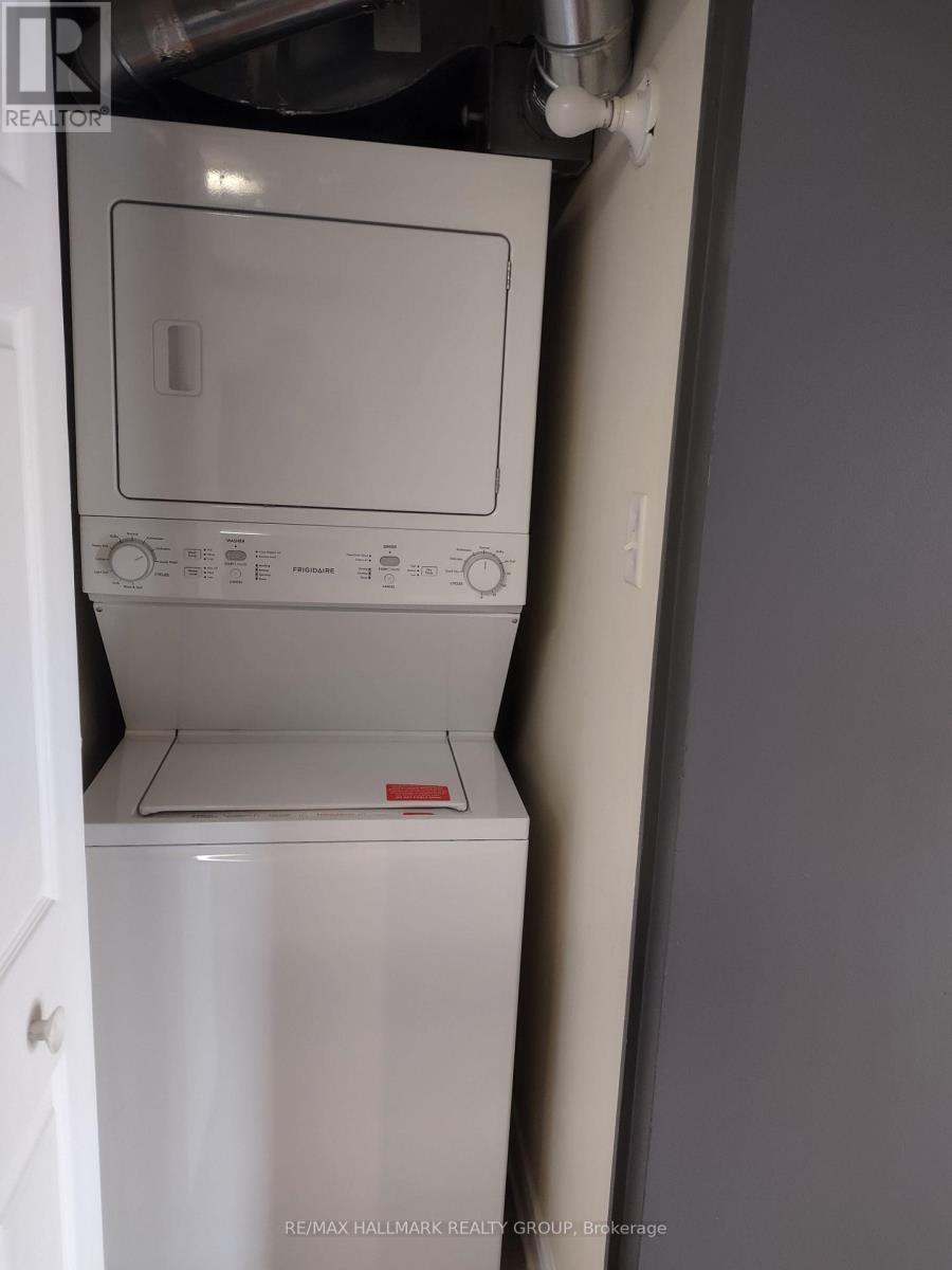 313 - 429 Somerset Street W, Ottawa, Ontario  K2P 2P5 - Photo 9 - X12644168