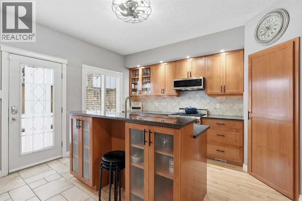 45 Somme Boulevard Sw, Calgary, Alberta  T2T 6K7 - Photo 8 - A2273387