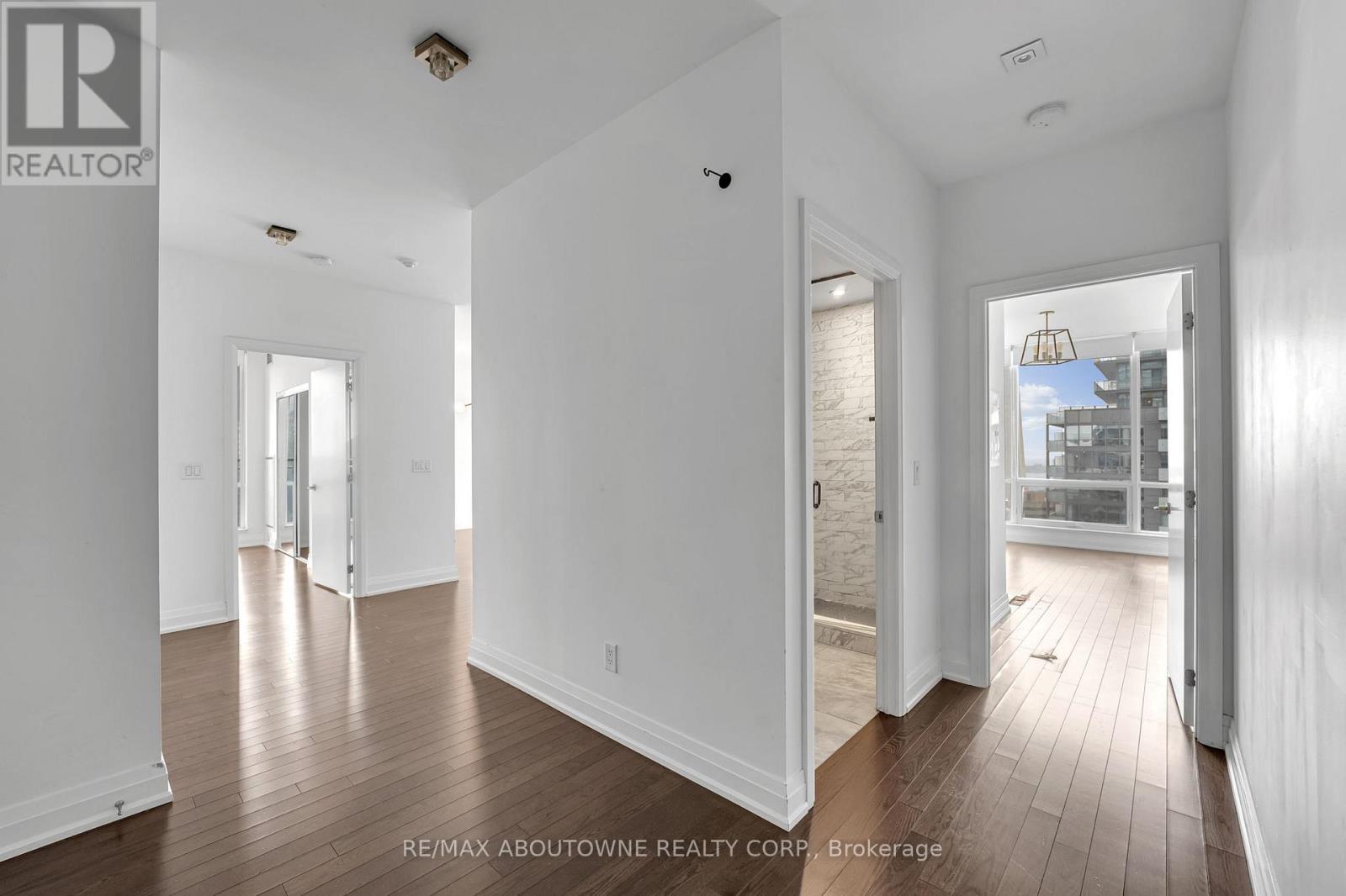 2912 - 80 John Street, Toronto, Ontario  M5V 3X4 - Photo 10 - C12644150