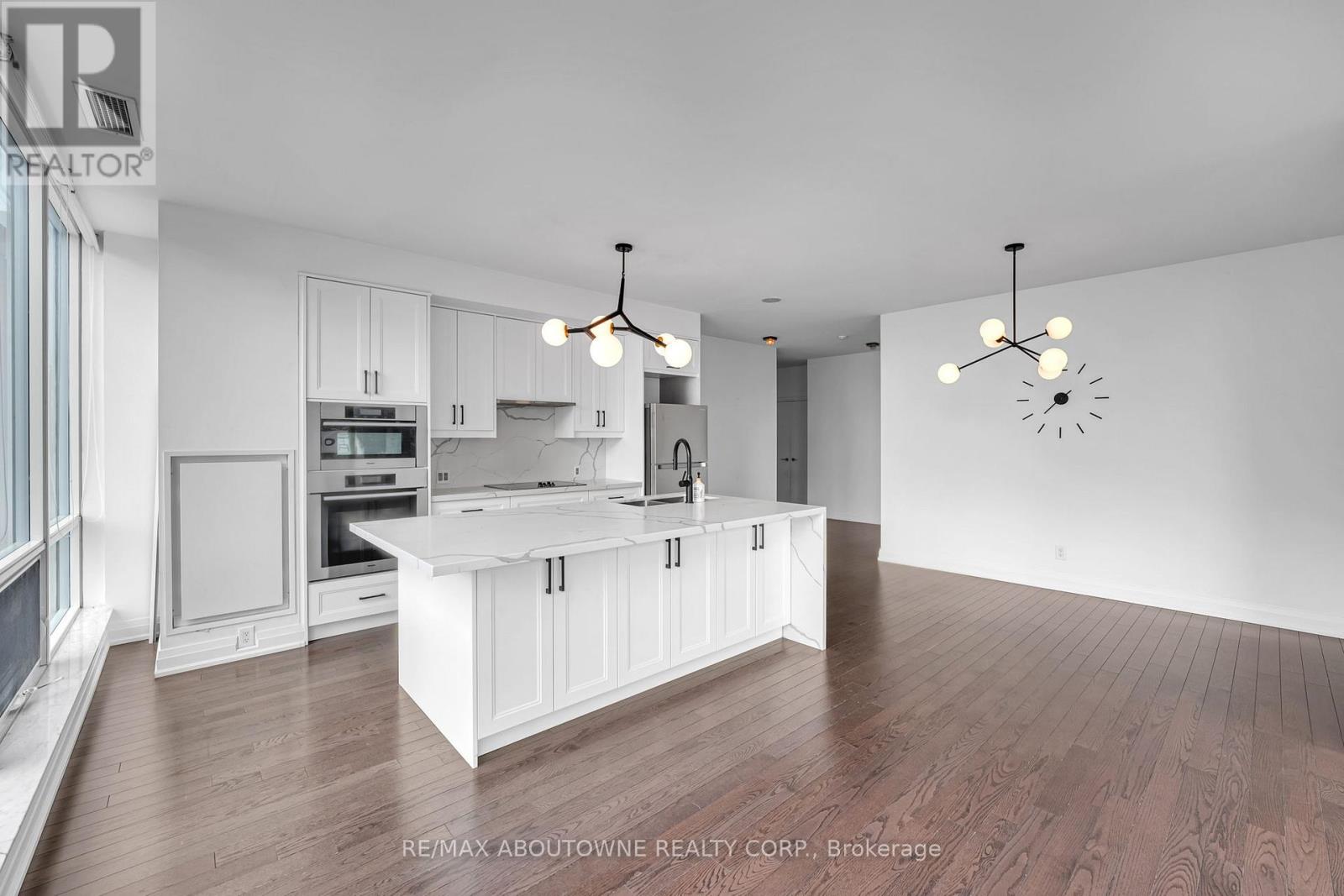 2912 - 80 John Street, Toronto, Ontario  M5V 3X4 - Photo 16 - C12644150