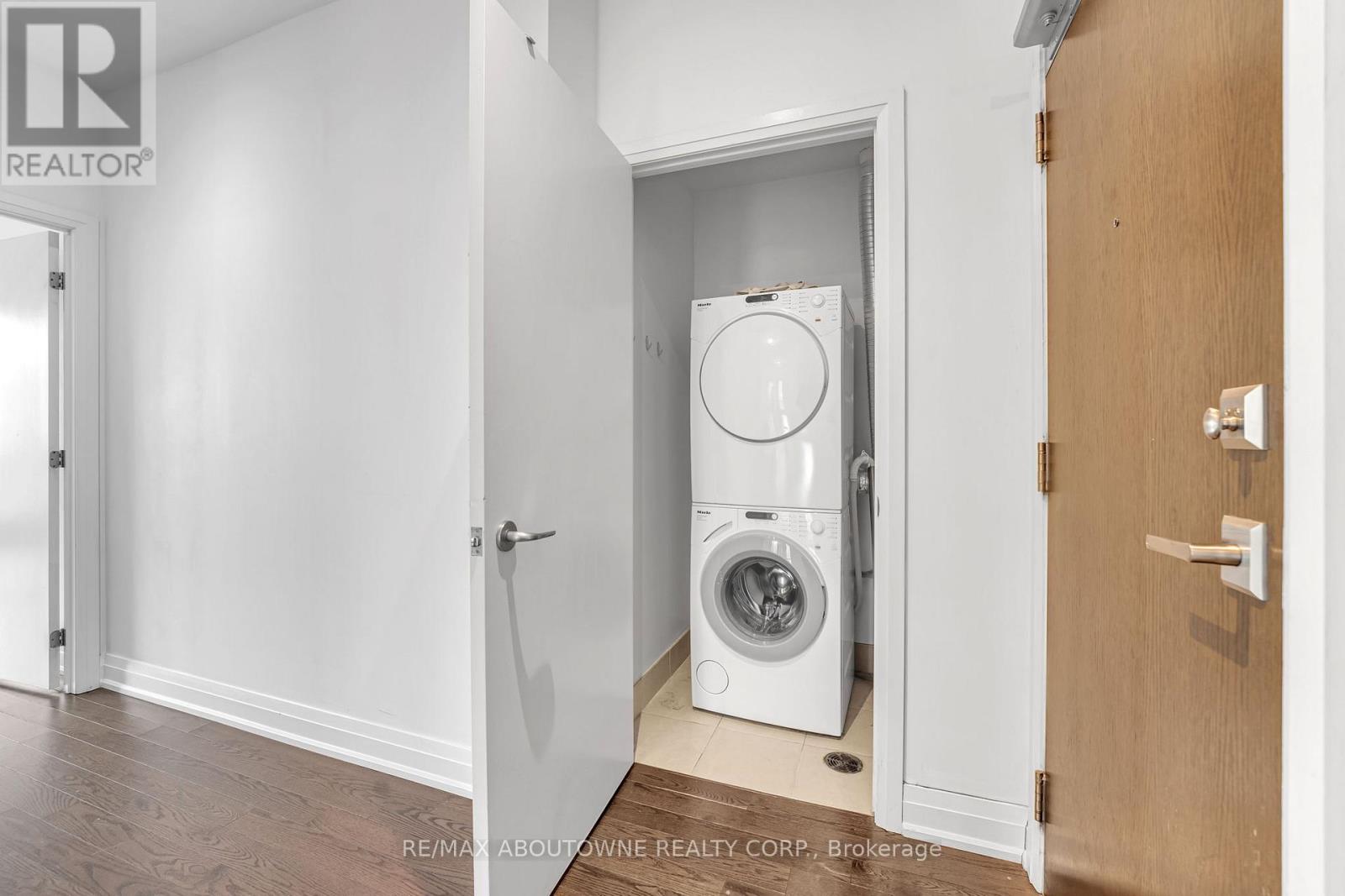 2912 - 80 John Street, Toronto, Ontario  M5V 3X4 - Photo 43 - C12644150