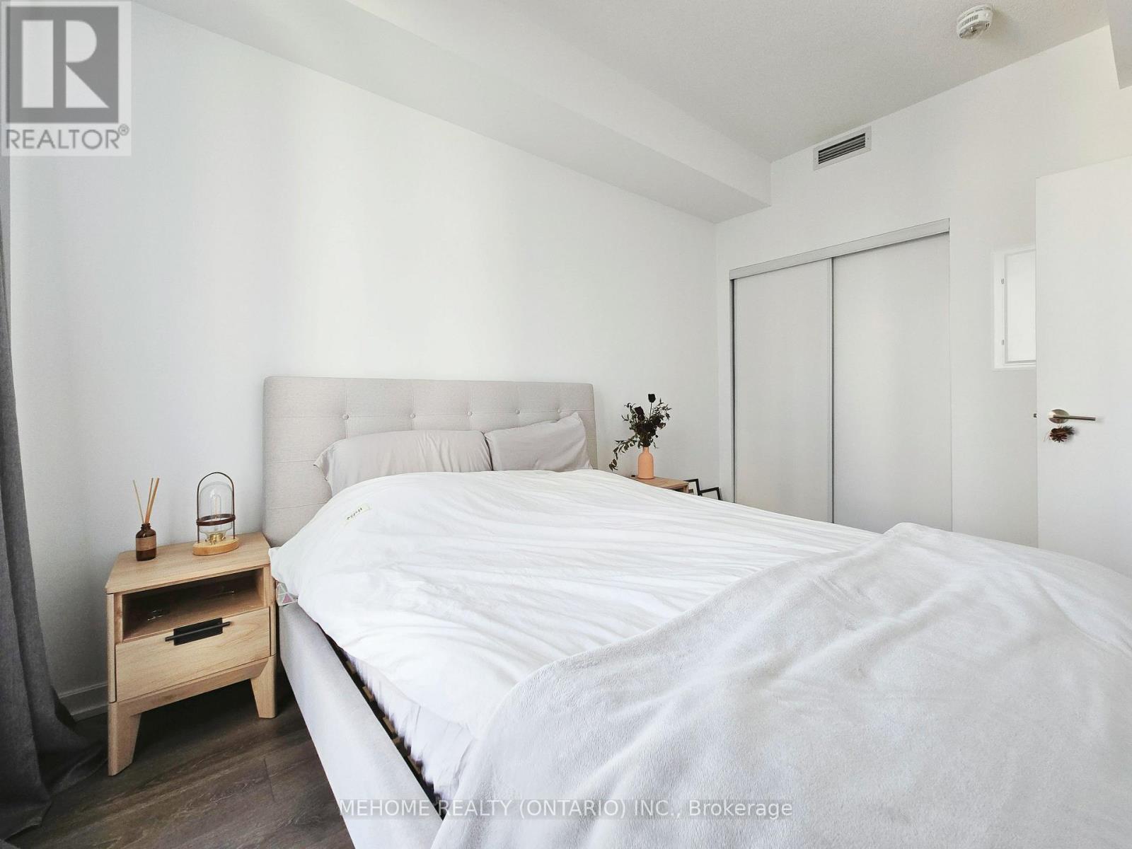 1204 - 32 Forest Manor Road, Toronto, Ontario  M2J 0H2 - Photo 17 - C12644172