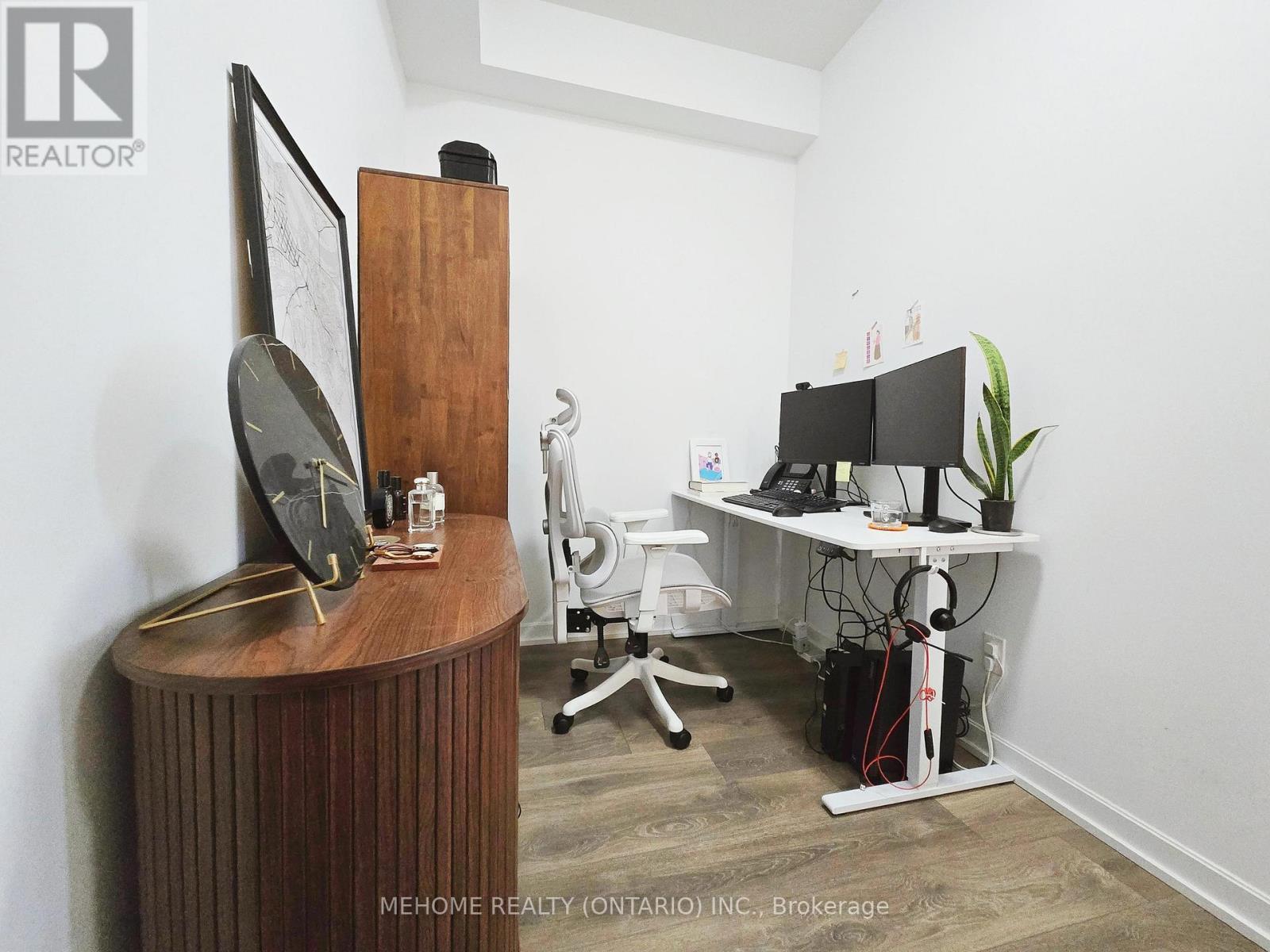 1204 - 32 Forest Manor Road, Toronto, Ontario  M2J 0H2 - Photo 5 - C12644172