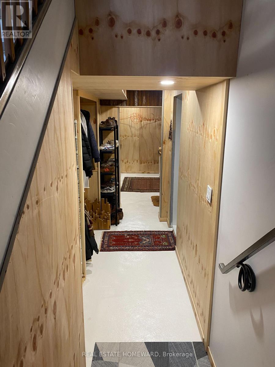 302 Rhodes Avenue, Toronto, Ontario  M4L 3A3 - Photo 30 - E12644188