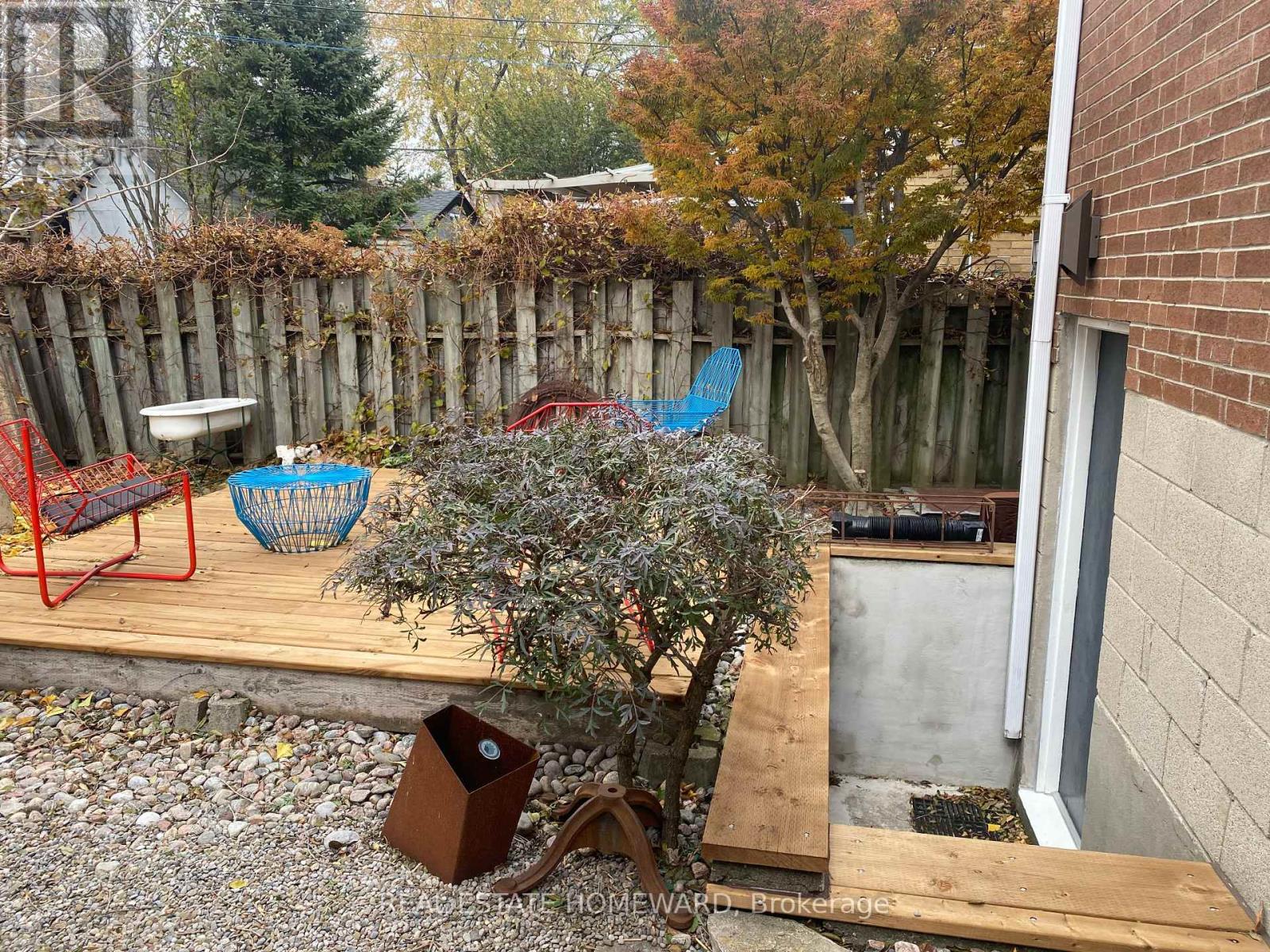 302 Rhodes Avenue, Toronto, Ontario  M4L 3A3 - Photo 32 - E12644188