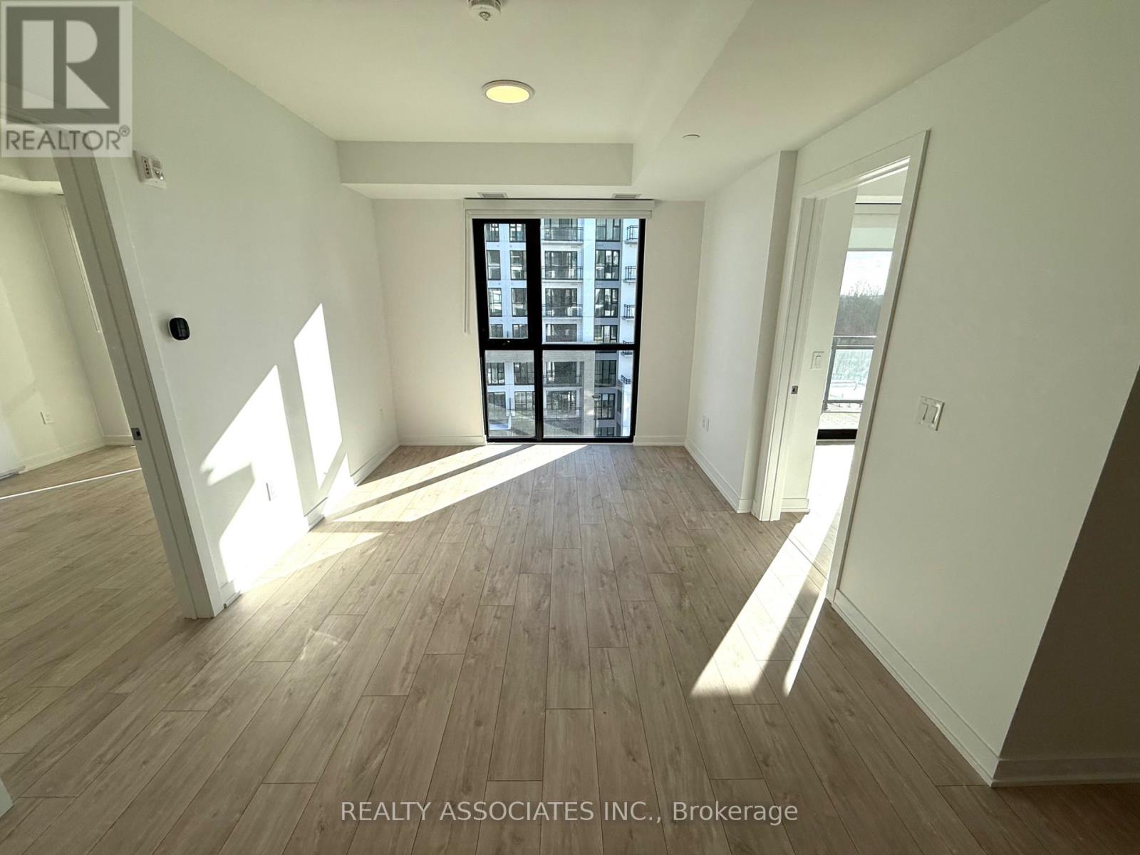 503 - 720 Whitlock Avenue, Milton, Ontario  L9E 2B5 - Photo 6 - W12644176