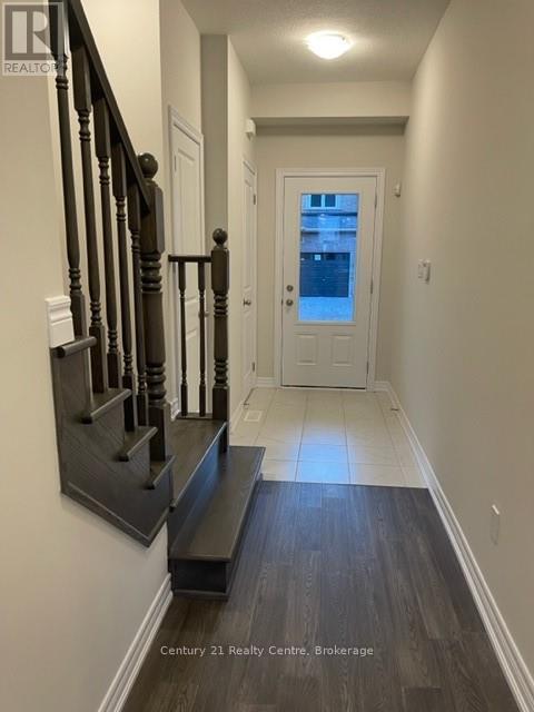 6 Mockingbird Lane, Hamilton, Ontario  L8E 0K7 - Photo 2 - X12644148